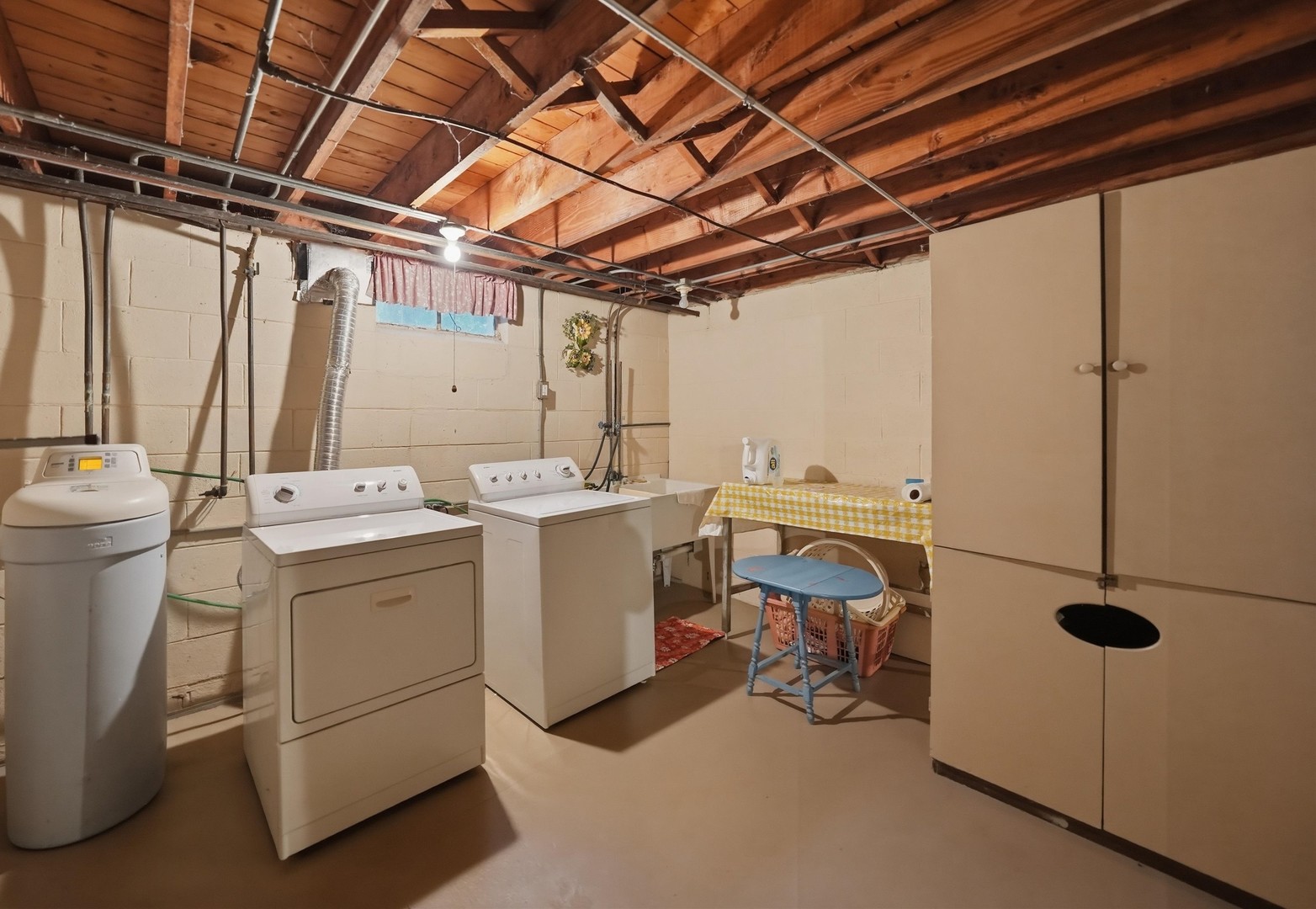 328 Milburn Avenue Property Photo 16