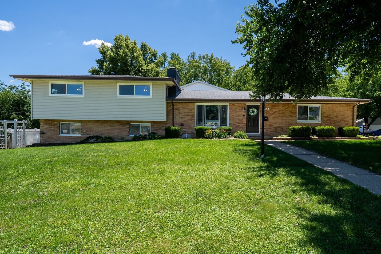 1308 W Kenwick Lane Property Photo 1