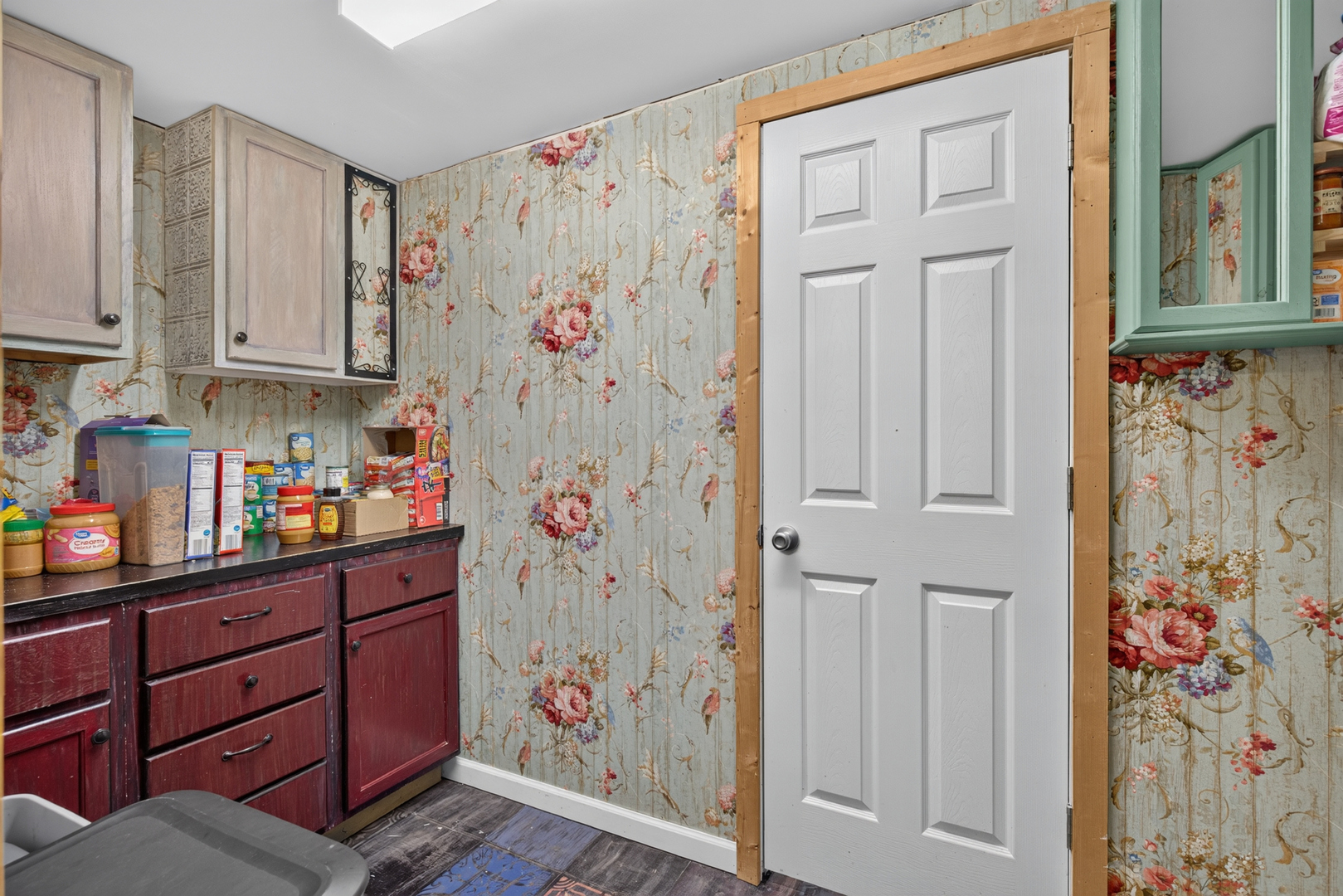 300 Adams Street Property Photo 31