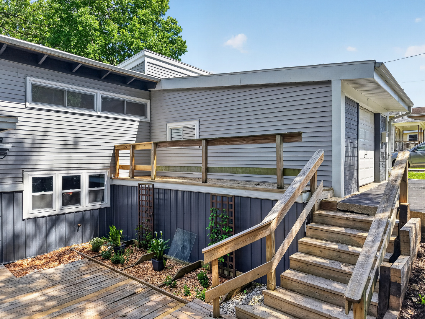 300 Adams Street Property Photo 33