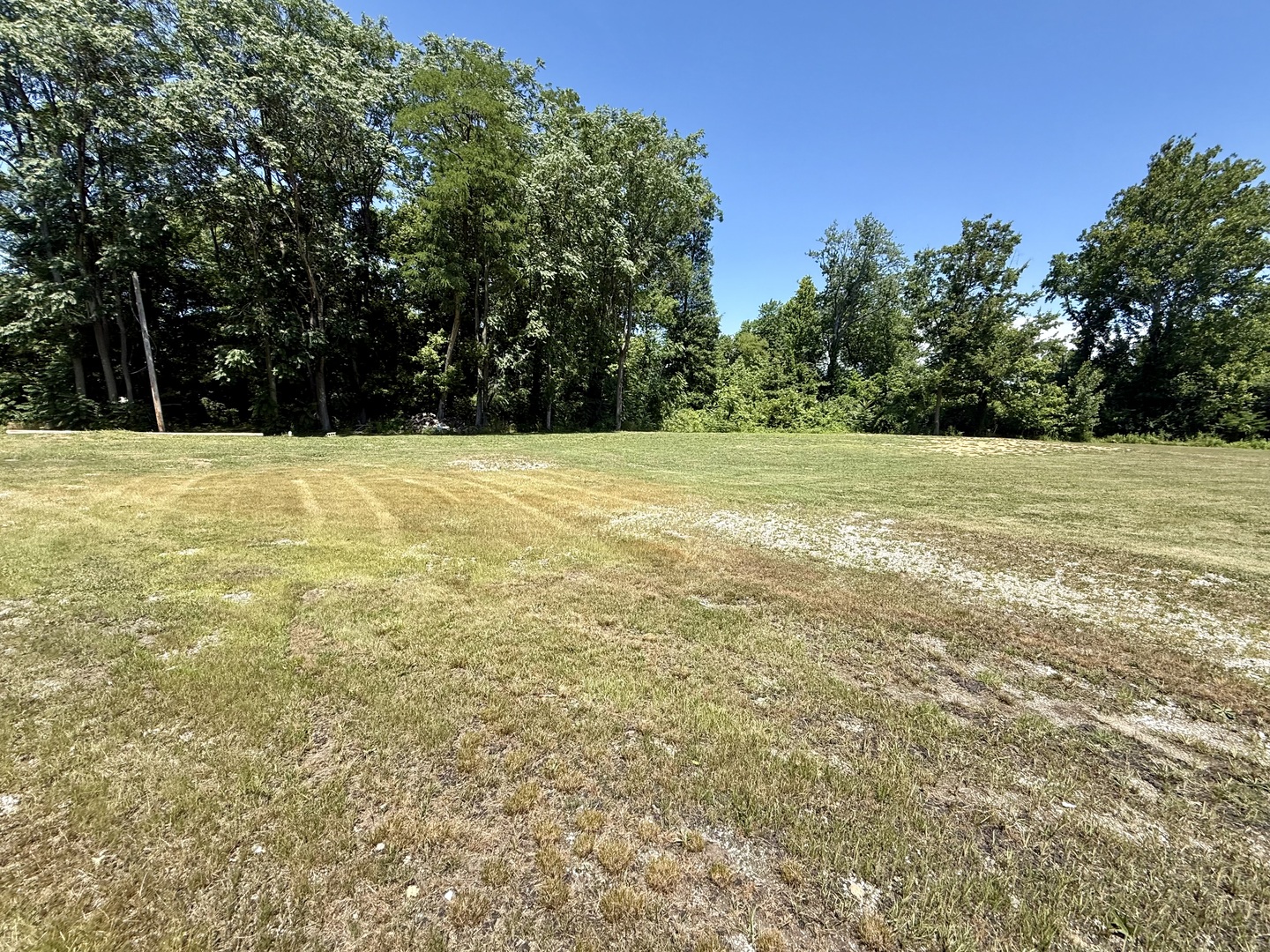 400 Meadowbrook Property Photo 3