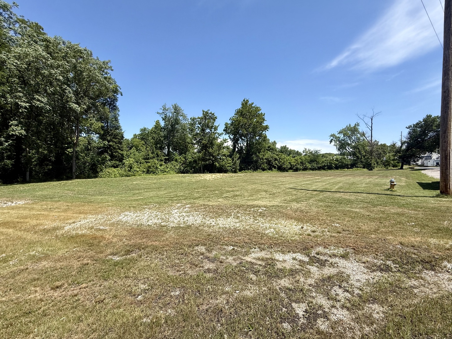 400 Meadowbrook Property Photo 4