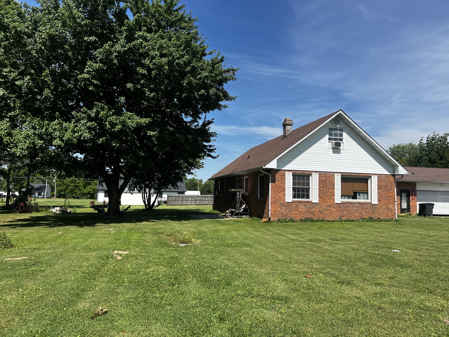 10585 N Il Highway 142 Highway Property Photo 3