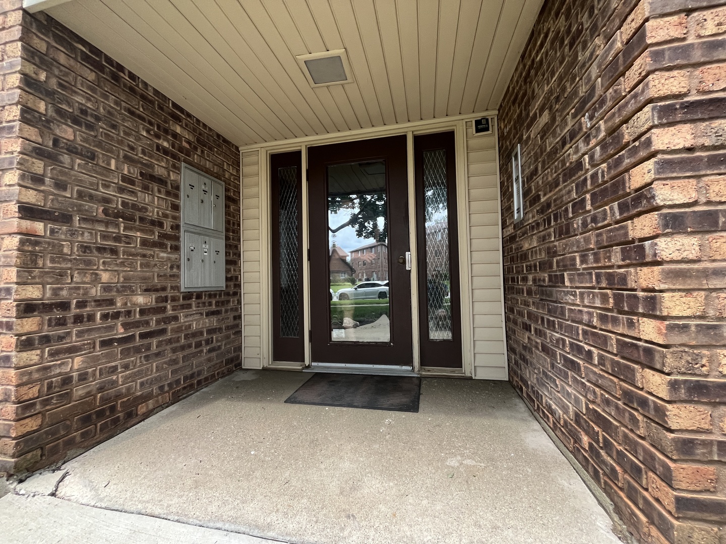 468 Valley Drive 301 Property Photo 2