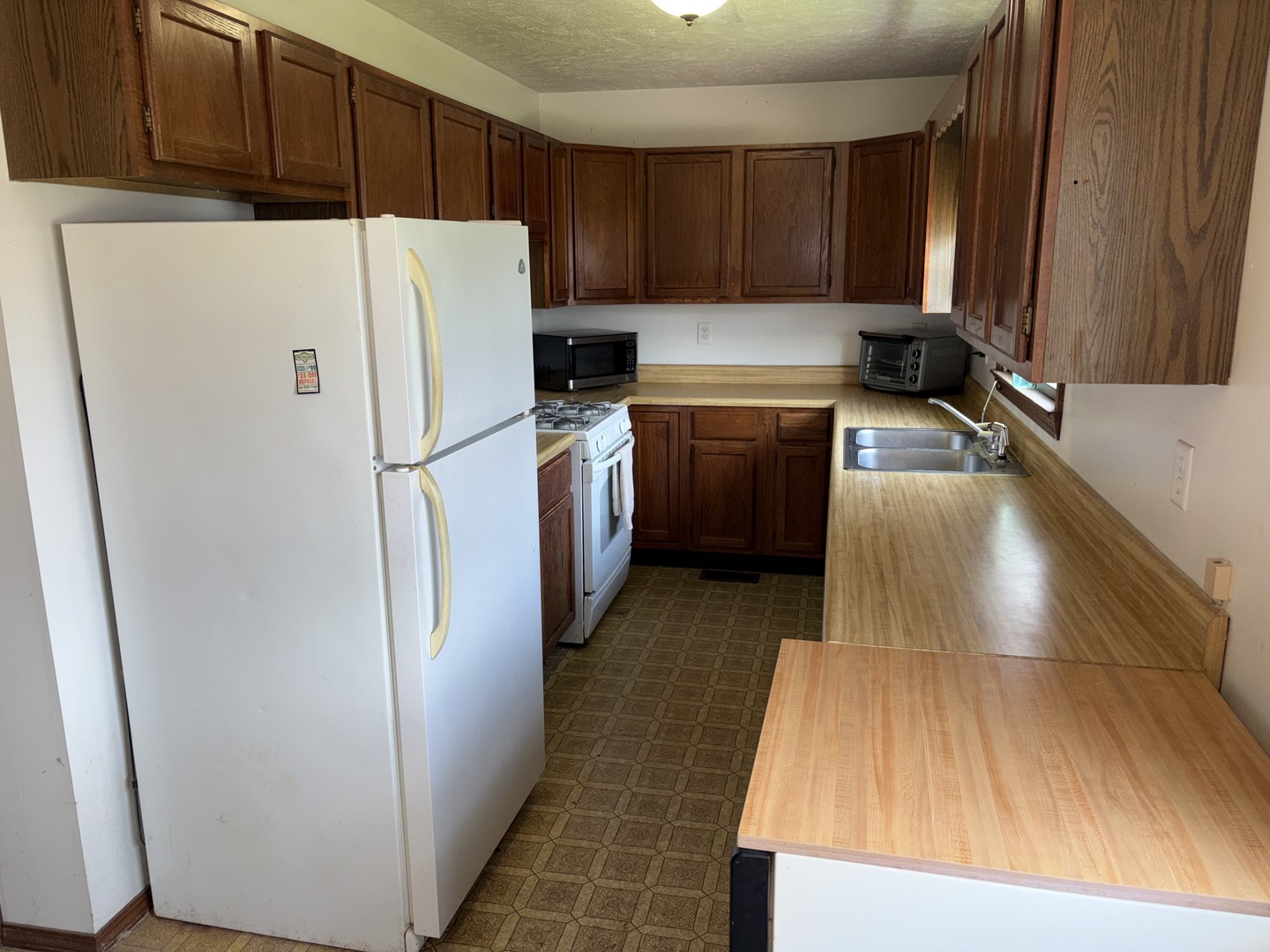 103 N High Street Property Photo 16