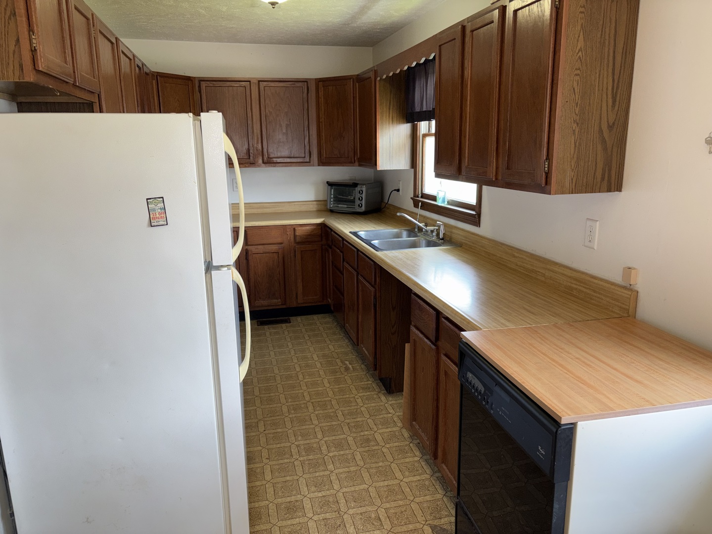 103 N High Street Property Photo 20
