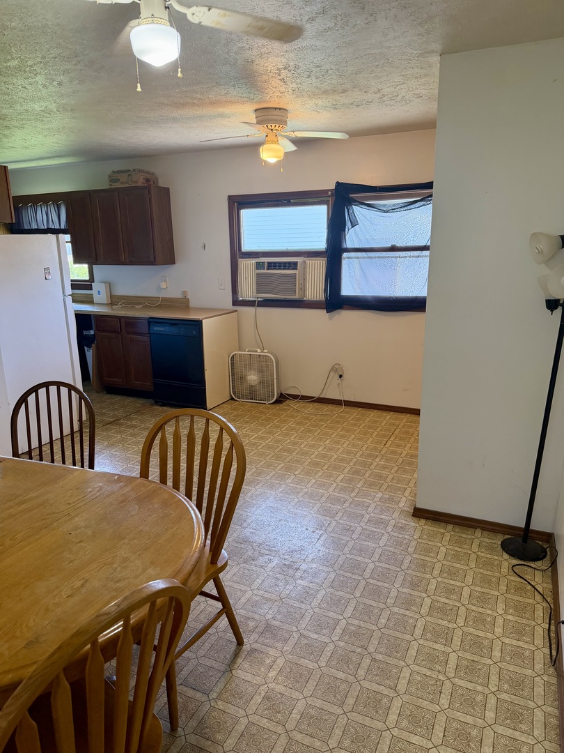 103 N High Street Property Photo 21