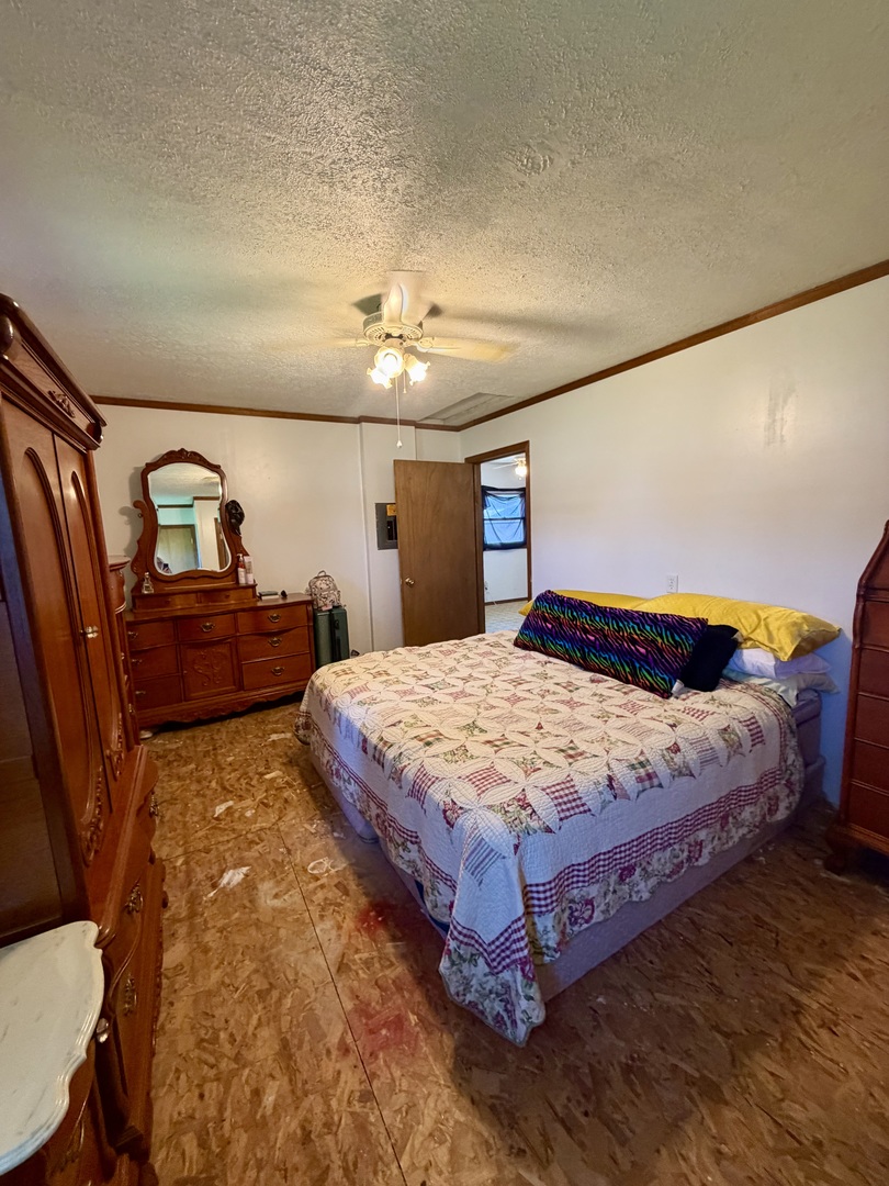 103 N High Street Property Photo 30