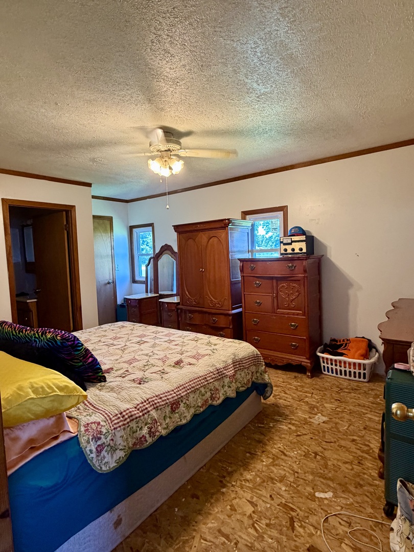 103 N High Street Property Photo 31