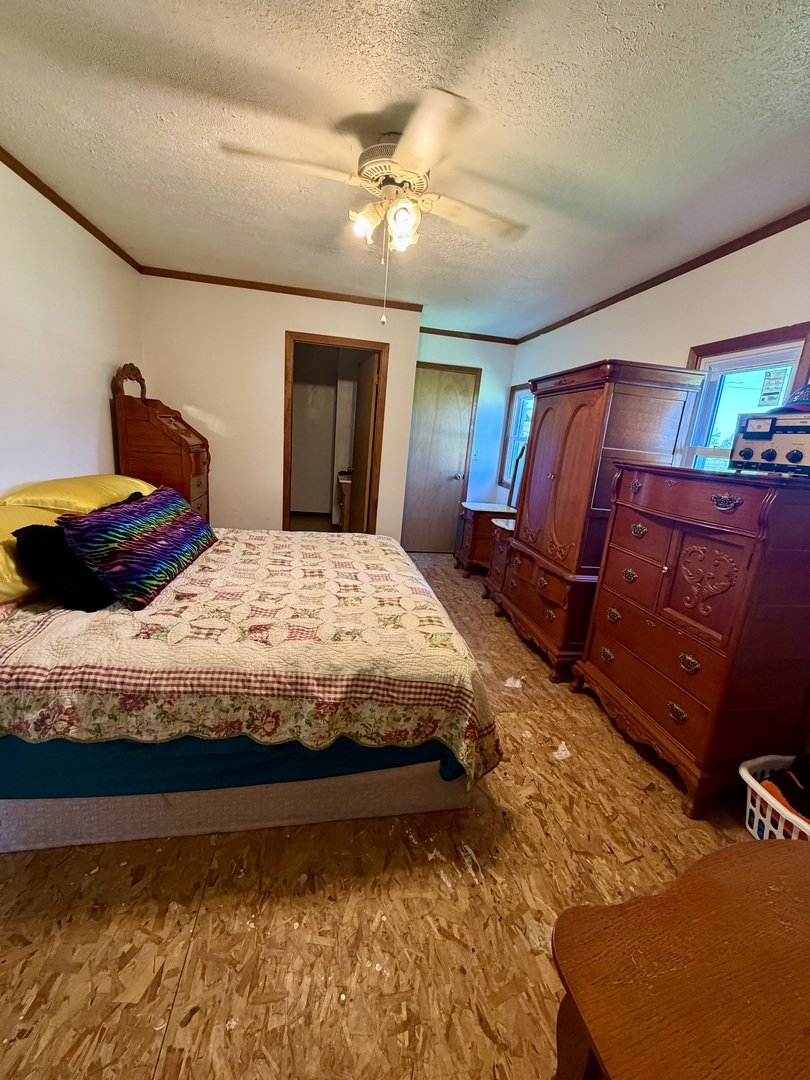 103 N High Street Property Photo 32