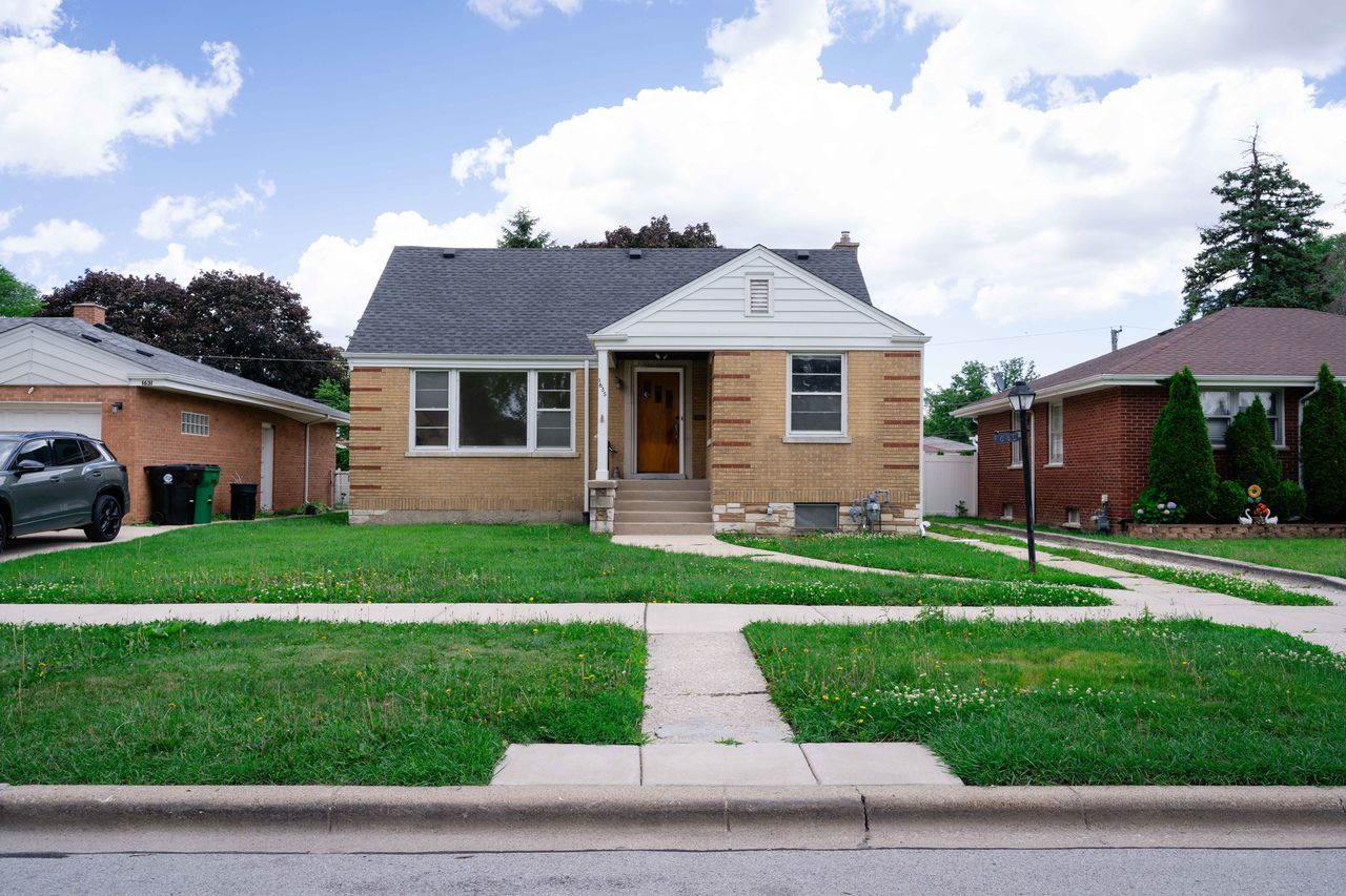 1635 Downing Avenue Property Photo 1