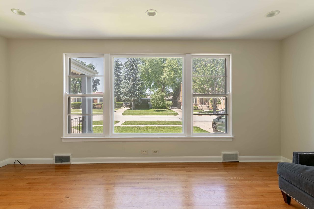 1635 Downing Avenue Property Photo 4