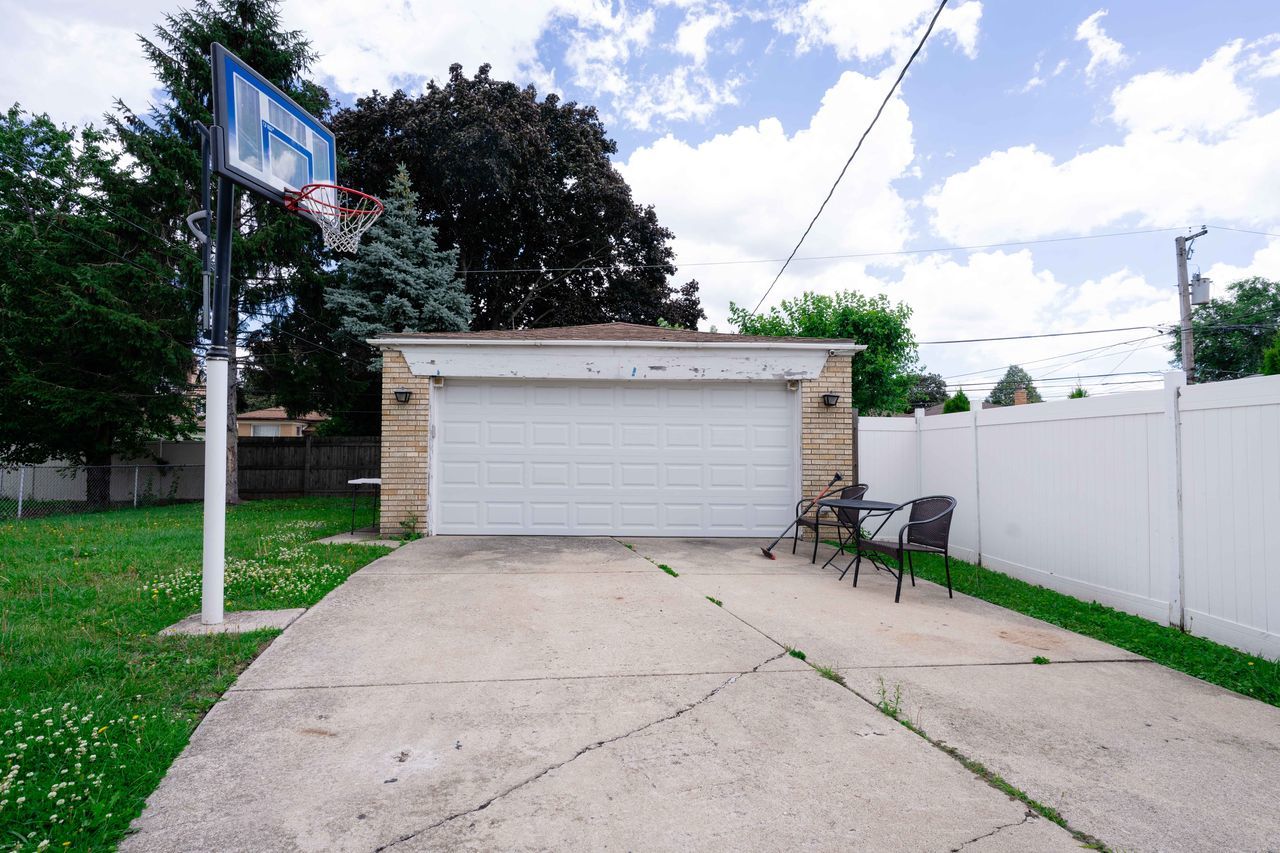 1635 Downing Avenue Property Photo 24
