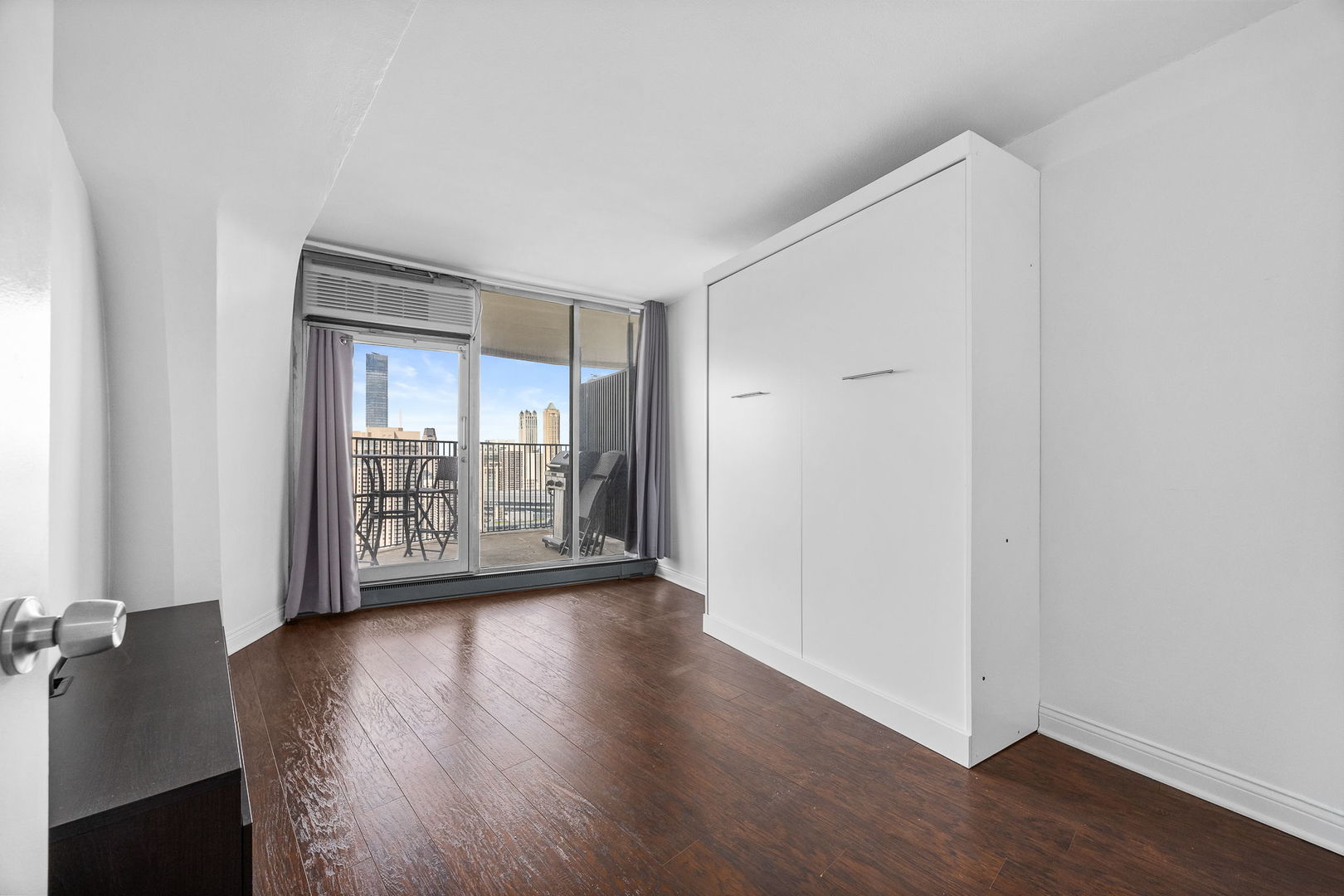 300 N State Street 5618 Property Photo 14