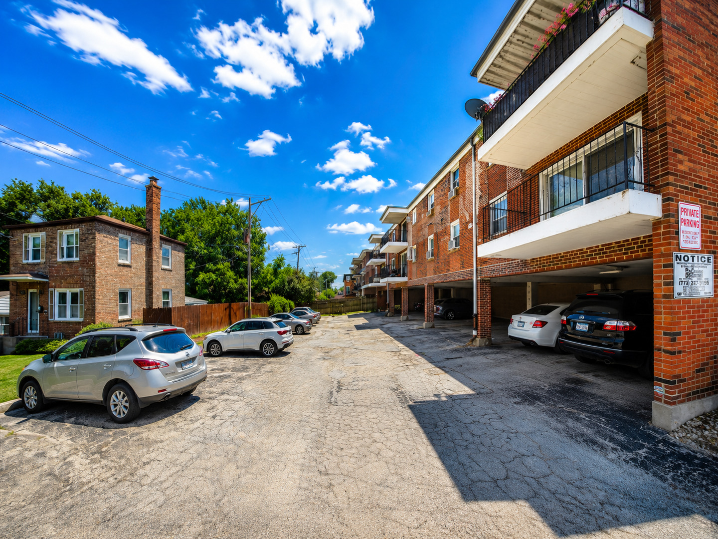 9721 S Cicero Avenue 3e Property Photo 2