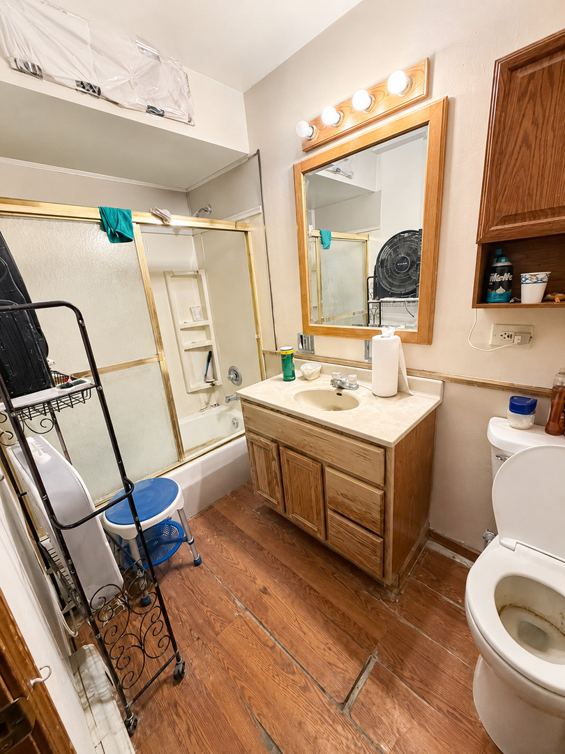 9721 S Cicero Avenue 3e Property Photo 4