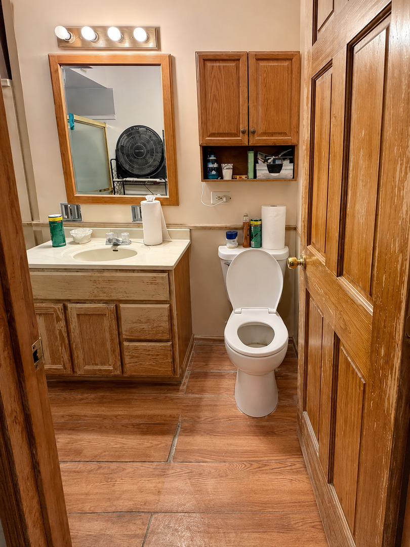 9721 S Cicero Avenue 3e Property Photo 6