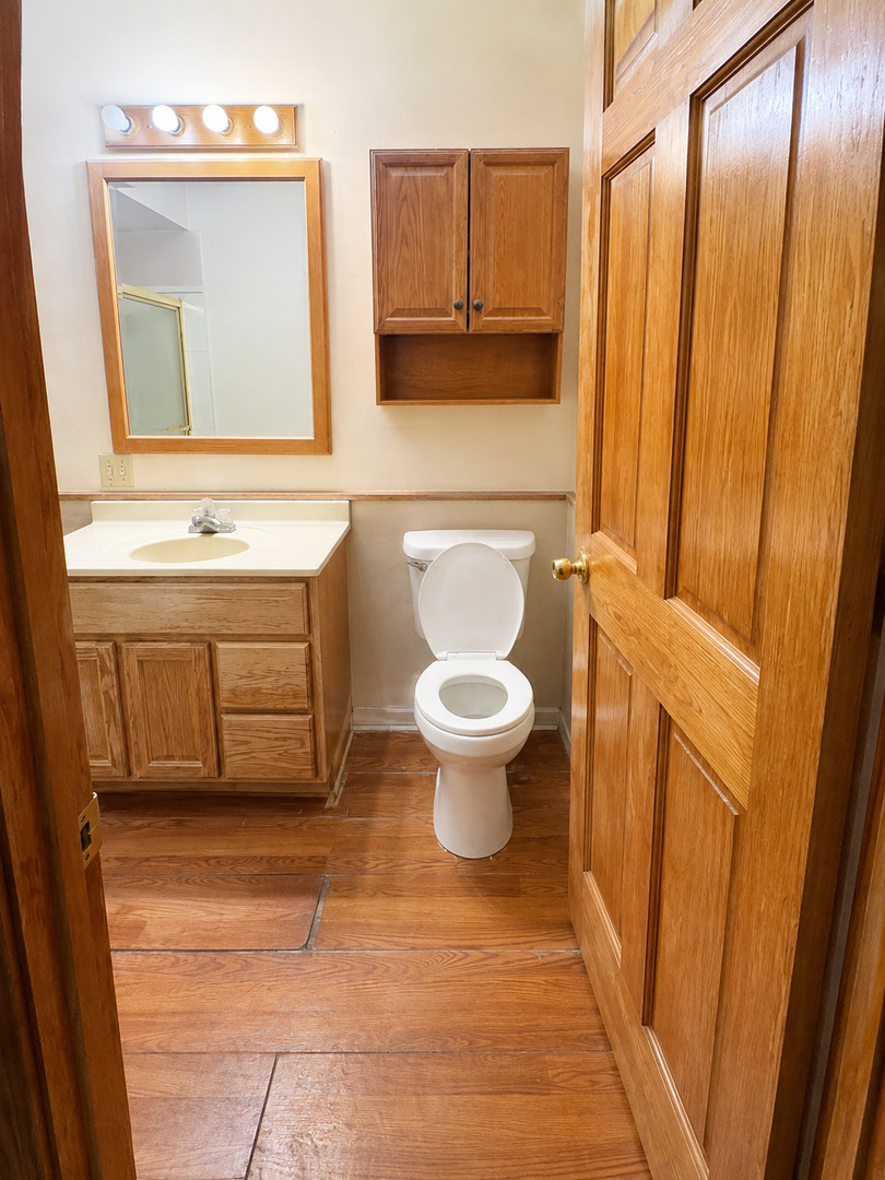 9721 S Cicero Avenue 3e Property Photo 7