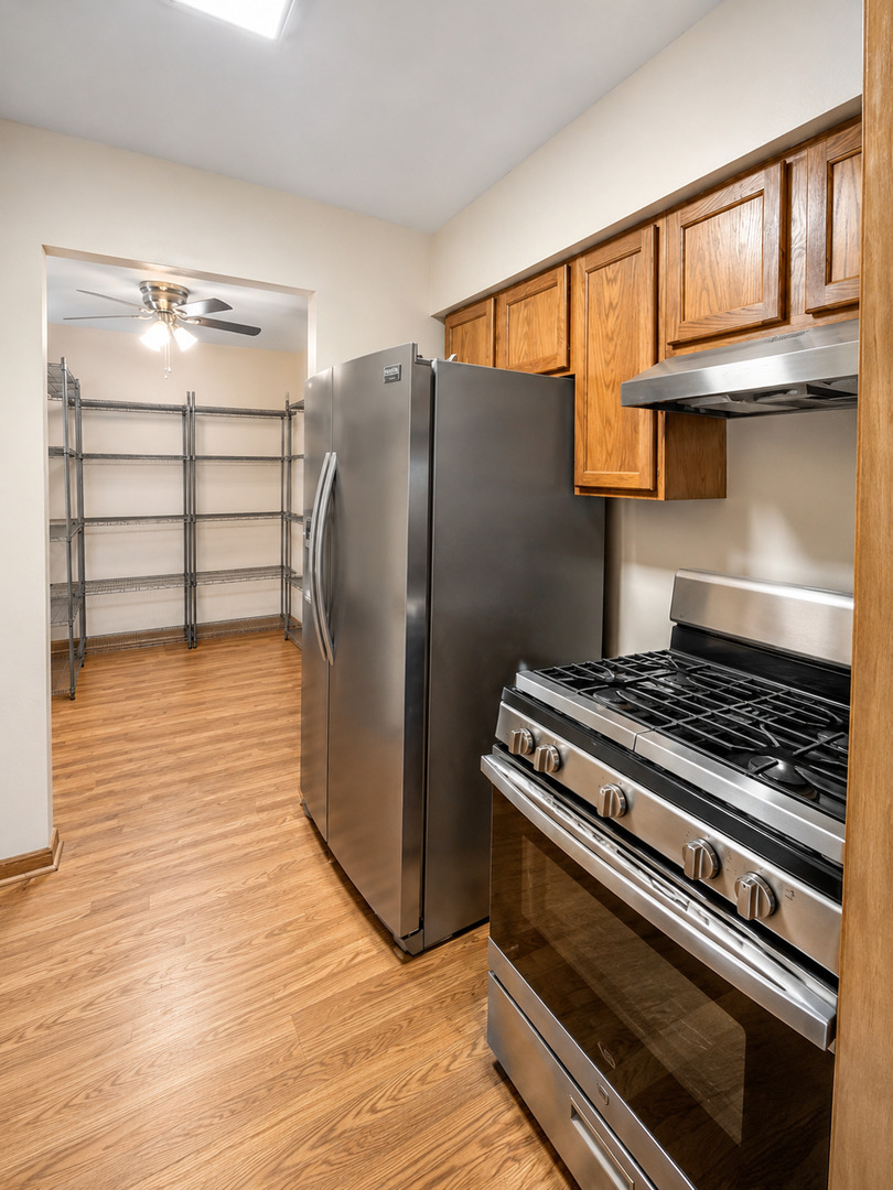 9721 S Cicero Avenue 3e Property Photo 20