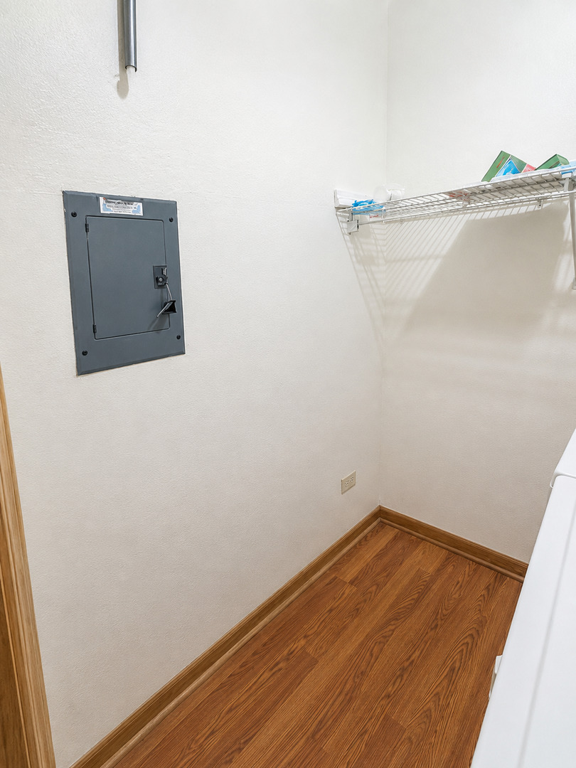 9721 S Cicero Avenue 3e Property Photo 22