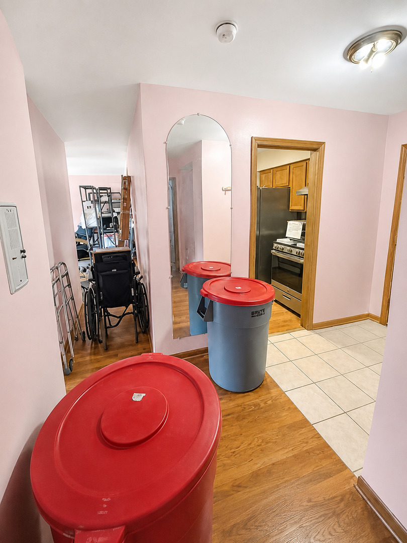 9721 S Cicero Avenue 3e Property Photo 24
