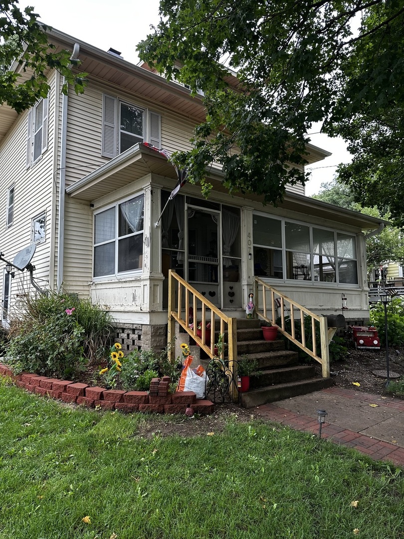 407 N Genesee Street Property Photo 1