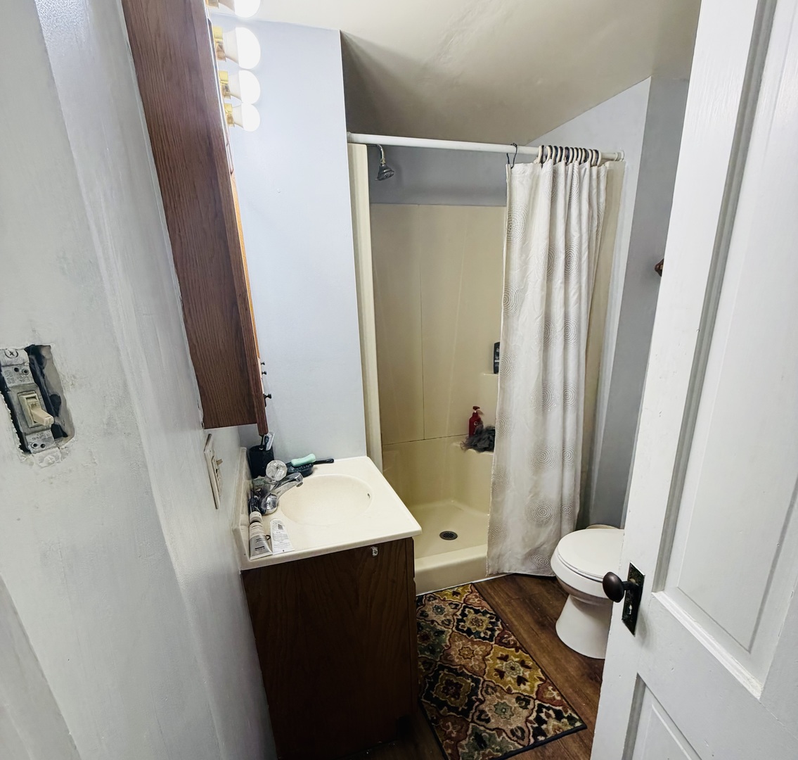 716 S Jackson Street Property Photo 8