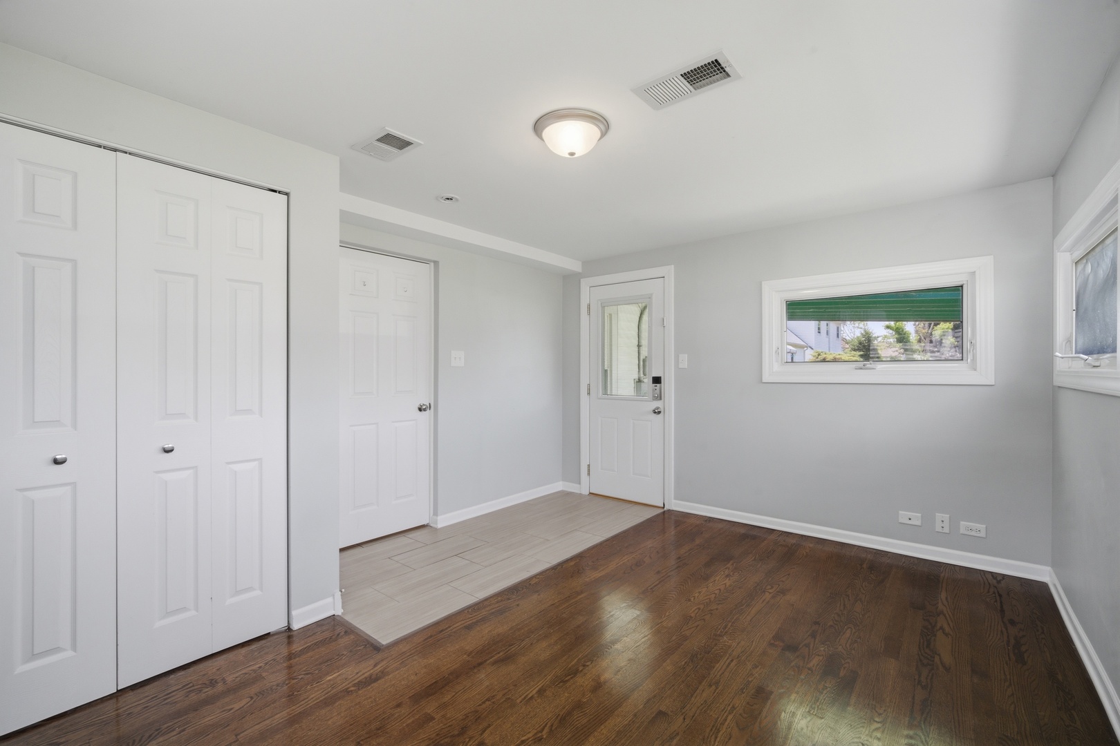 1522 N Hillside Avenue Property Photo 19