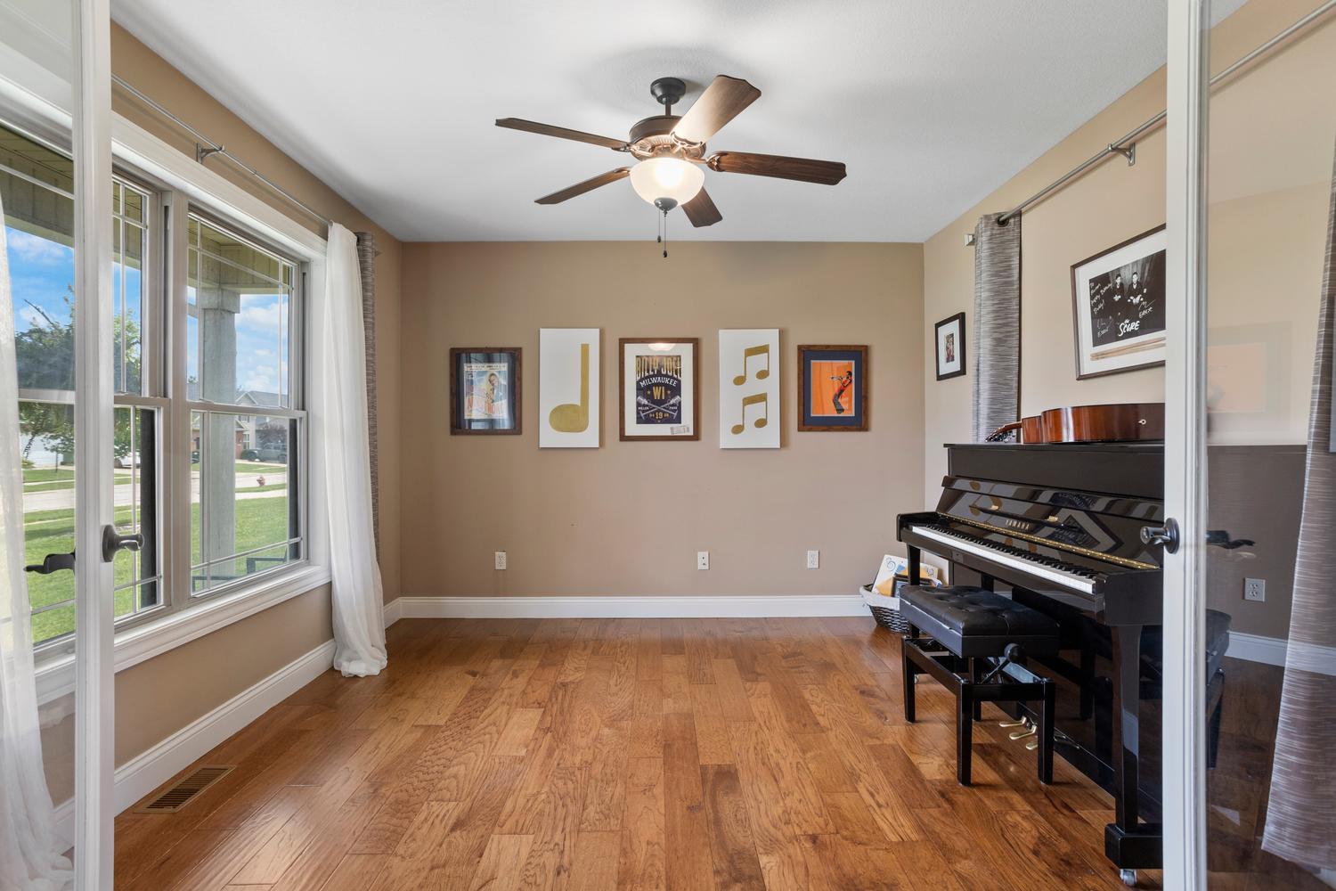 1705 Oliger Drive Property Photo 4
