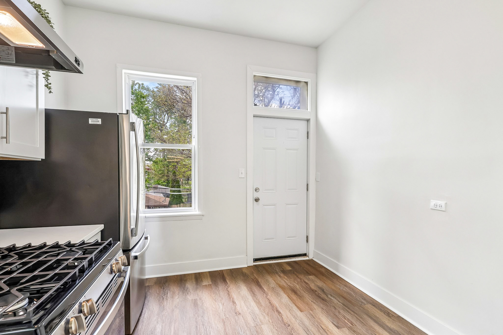 4351 W Maypole Avenue Property Photo 10