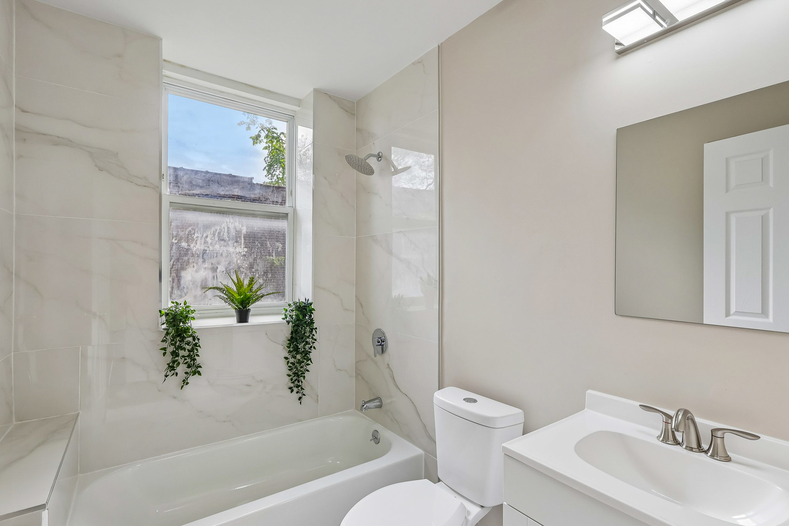 4351 W Maypole Avenue Property Photo 18