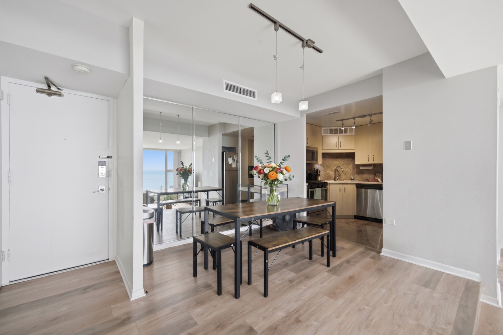 3200 N Lake Shore Drive 2102 Property Photo 5