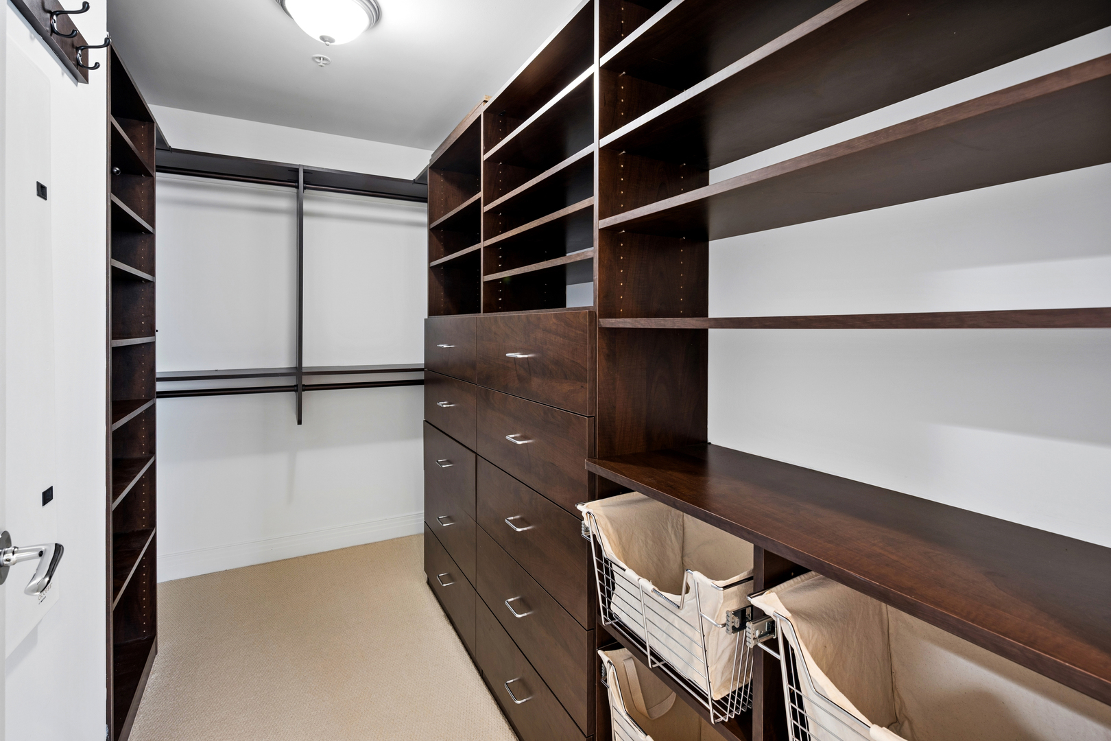 600 N Lake Shore Drive 4211 Property Photo 22
