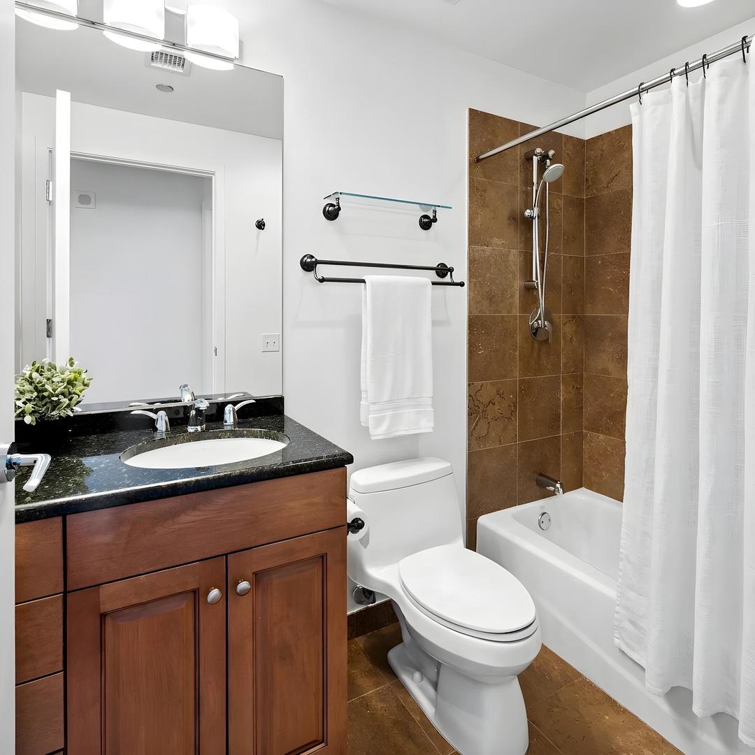 600 N Lake Shore Drive 4211 Property Photo 24