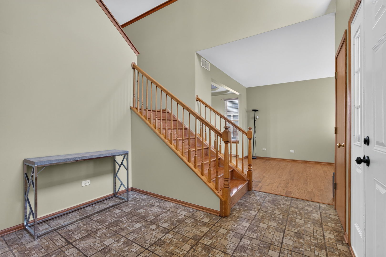 1913 Windstone Drive Property Photo 4
