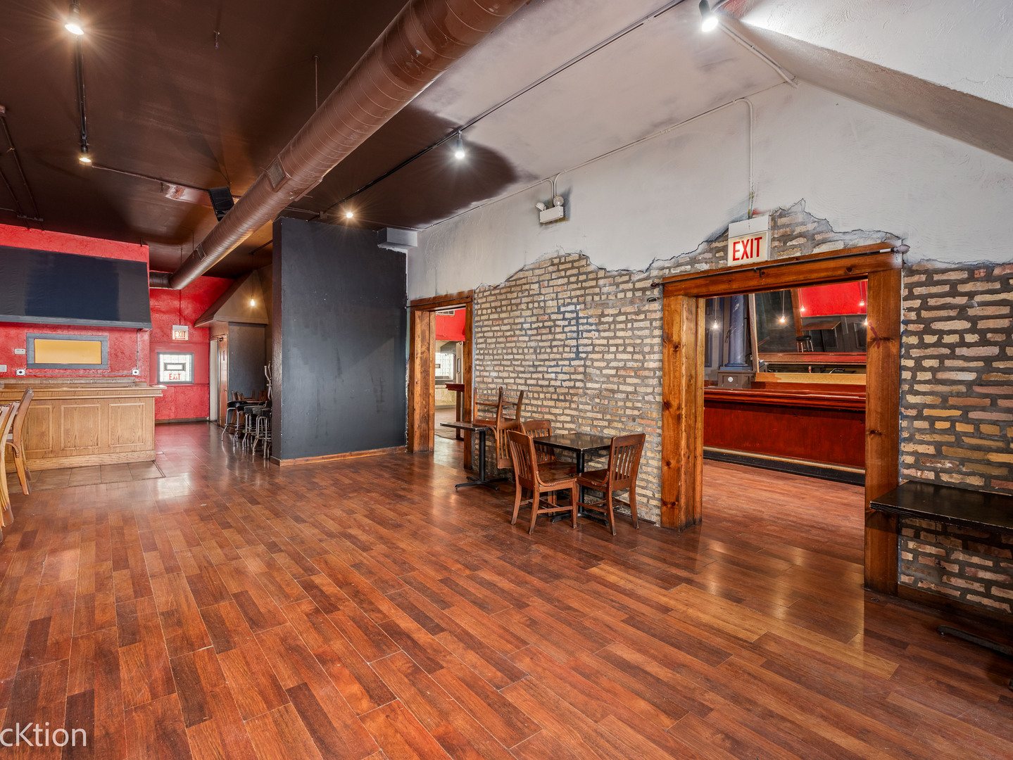 2506 N Clybourn Avenue Property Photo 6