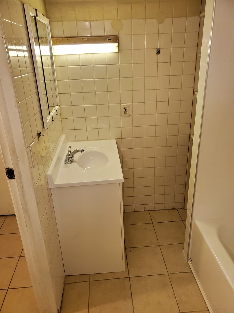 2911 N Troy Street Property Photo 12