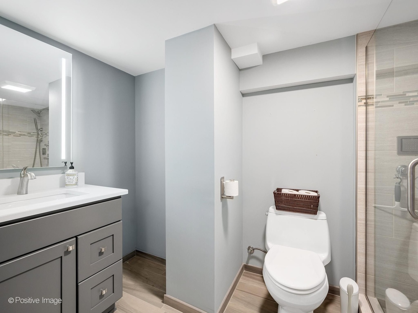 6427 27th Place Property Photo 14