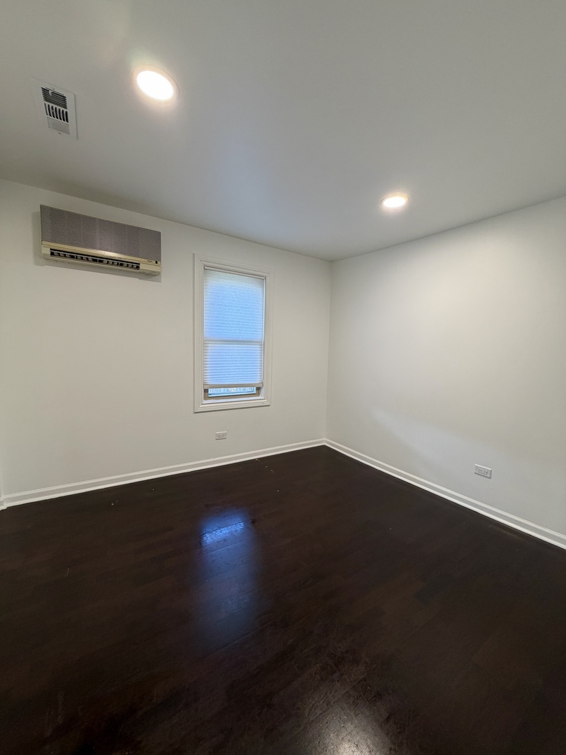 2842 Rhodes Avenue Property Photo 10