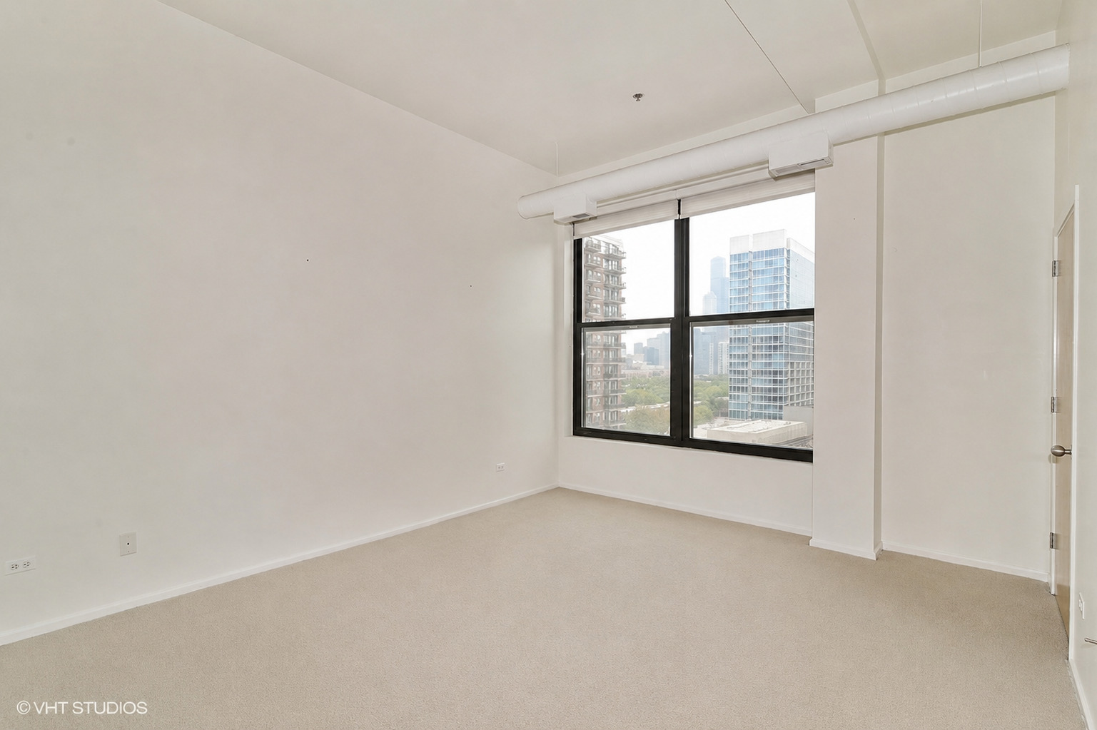 1516 S Wabash Avenue 803 Property Photo 6