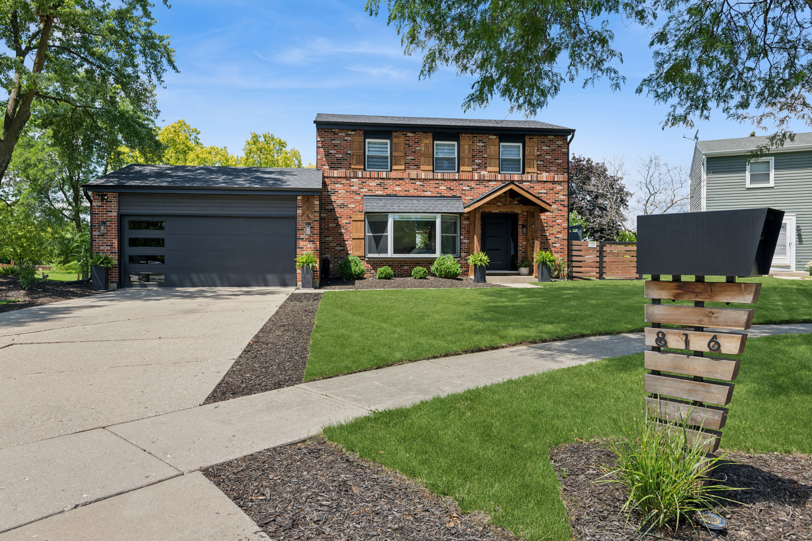 816 Adler Court Property Photo 1