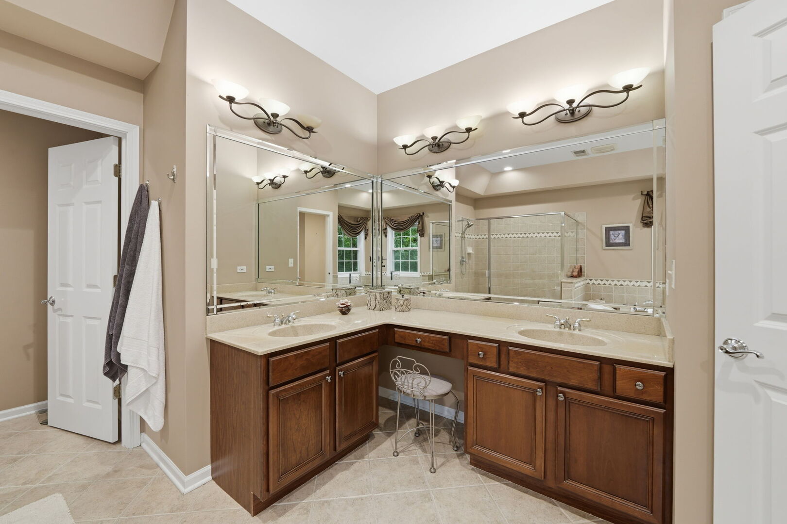 8000 Cripple Creek Drive Property Photo 34