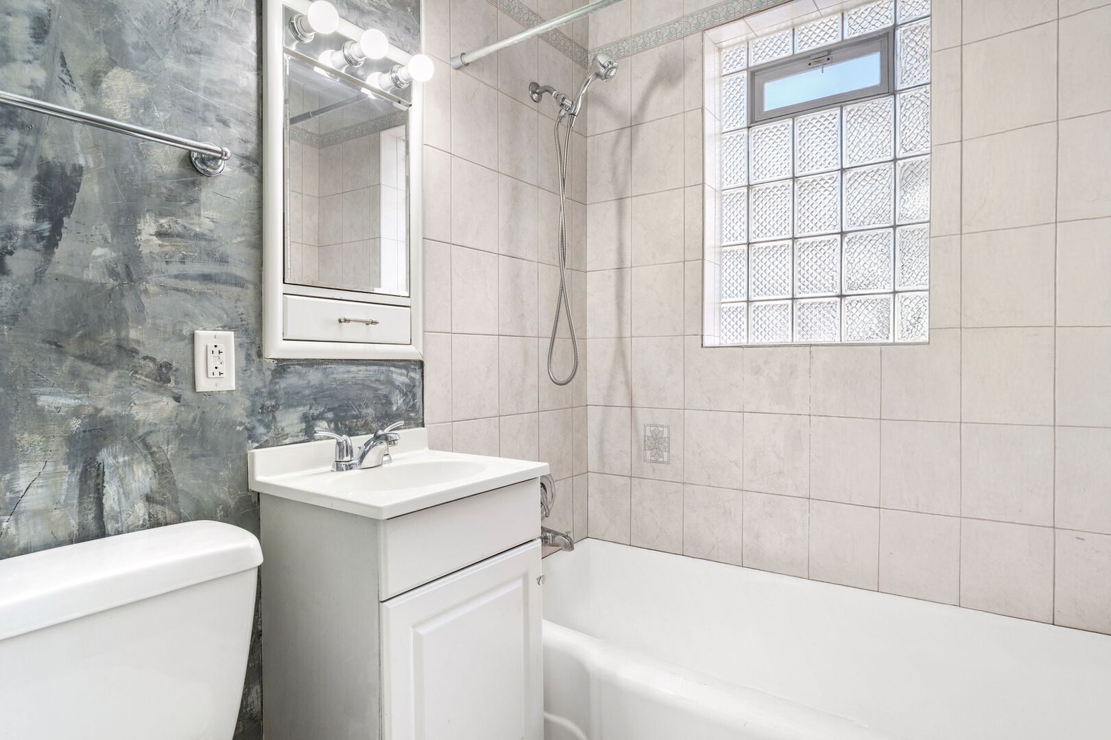 17816 Commercial Avenue Property Photo 11