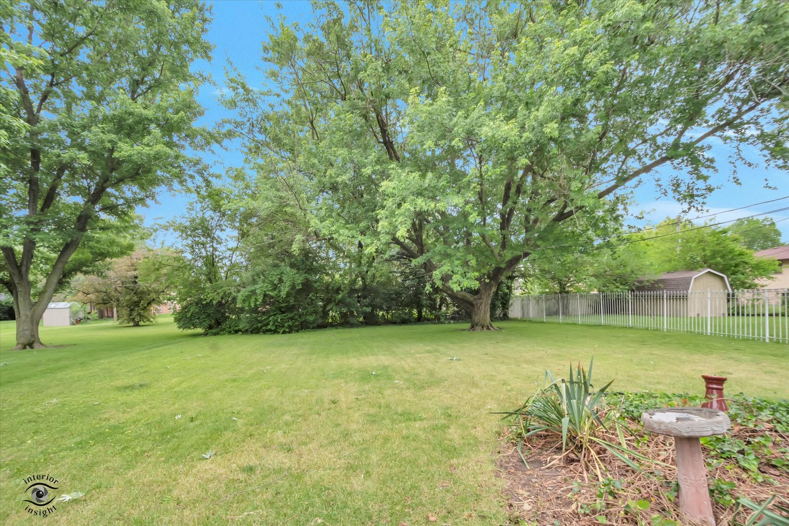 16816 Greenwood Avenue Property Photo 26