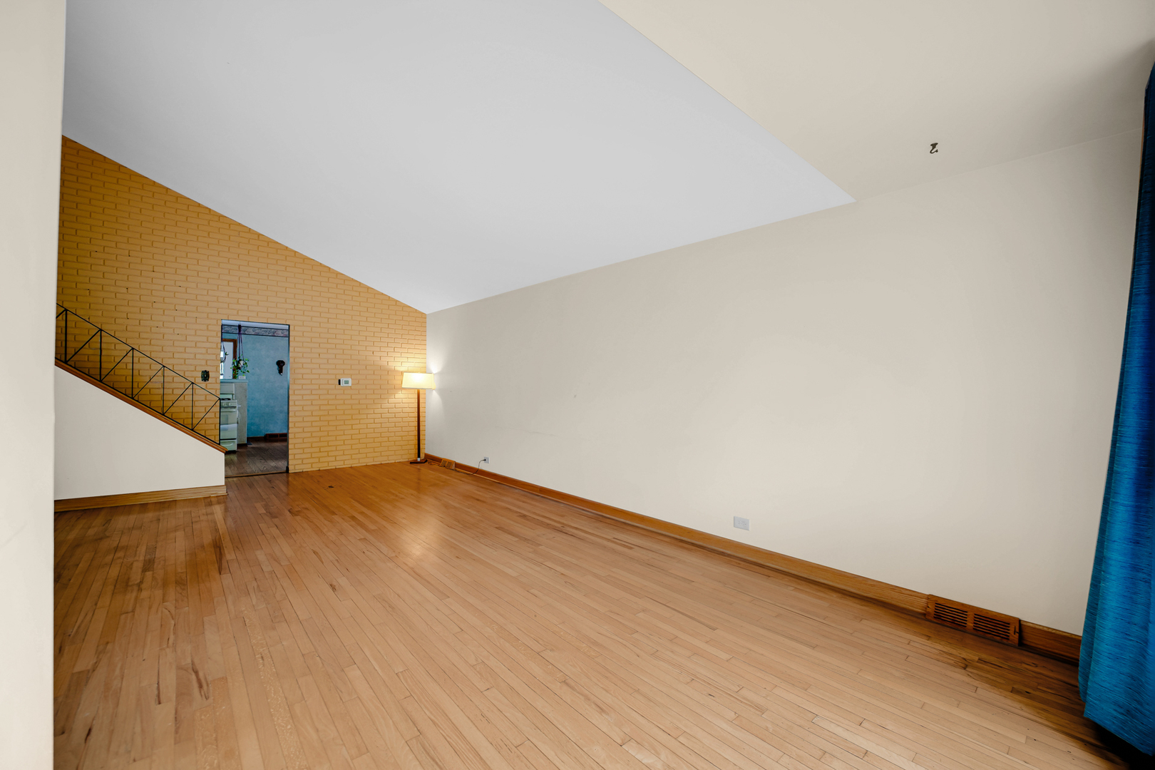 15959 Vera Court Property Photo 5