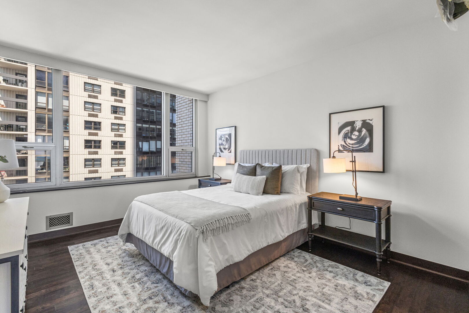1300 N Lake Shore Drive 9a Property Photo 17