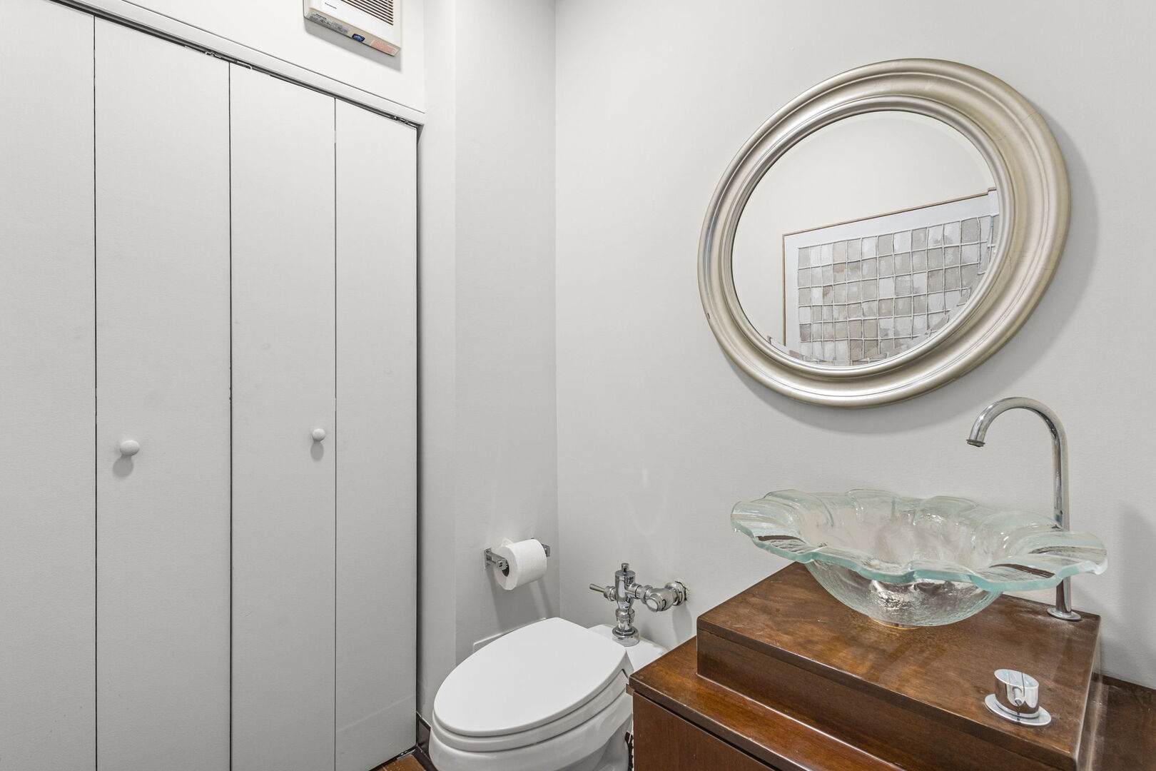 1300 N Lake Shore Drive 9a Property Photo 19