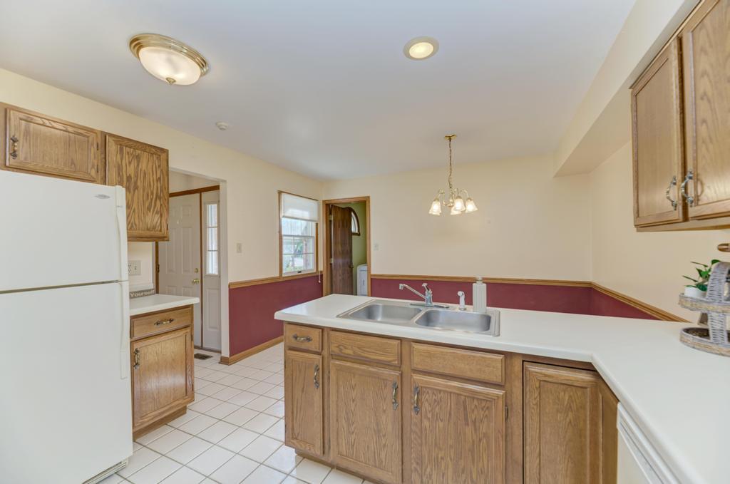 8593 Sandalwood Drive Property Photo 10