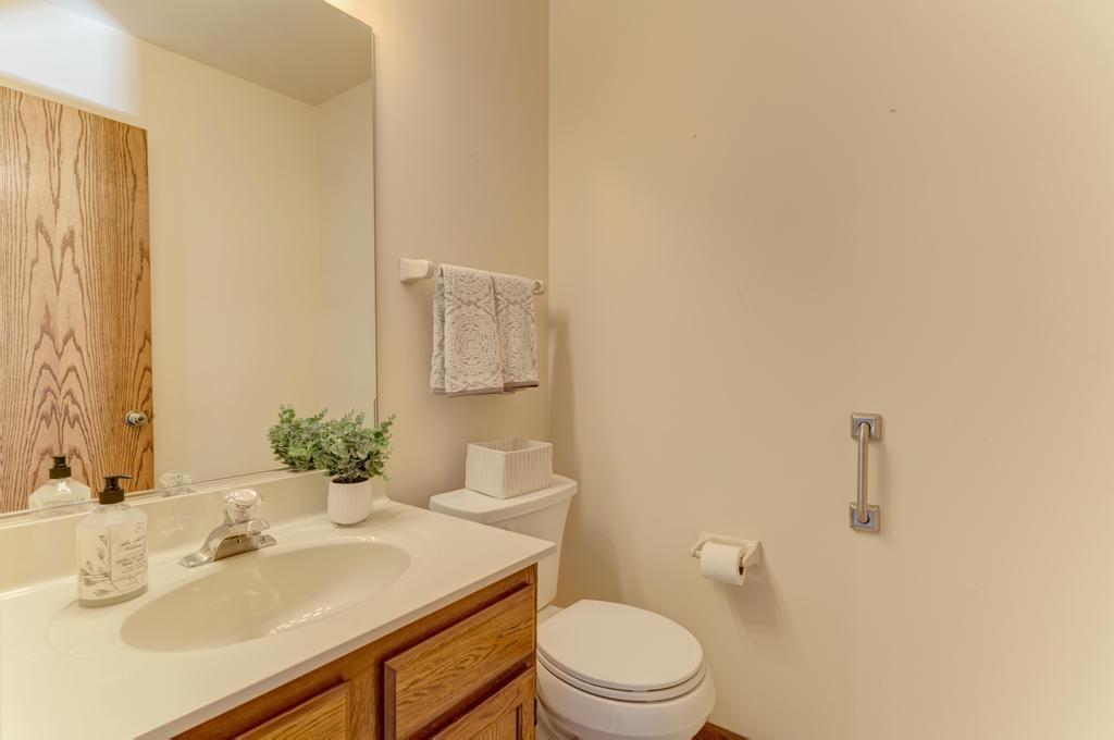 8593 Sandalwood Drive Property Photo 14