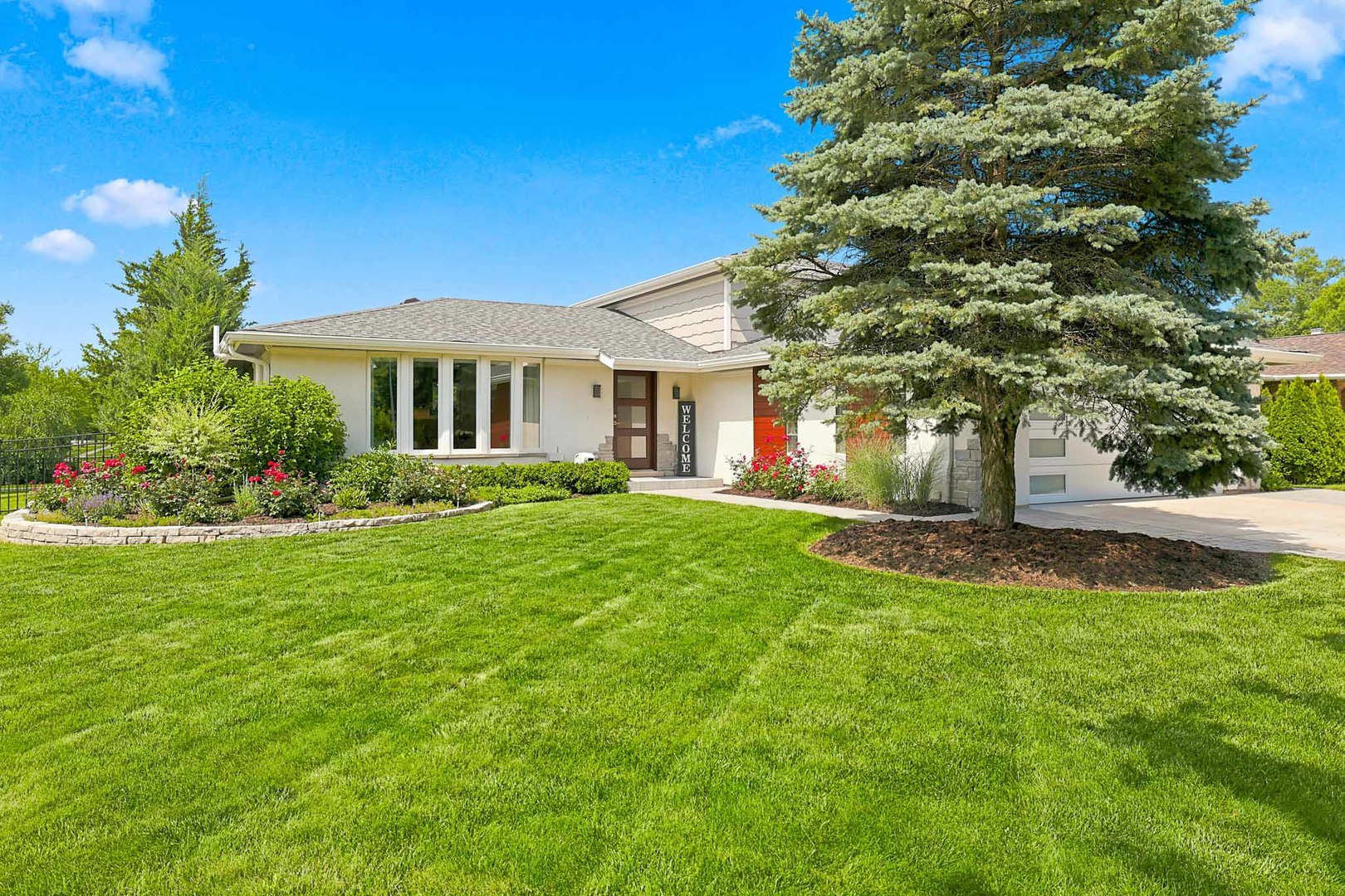 1140 68th Street Property Photo 1